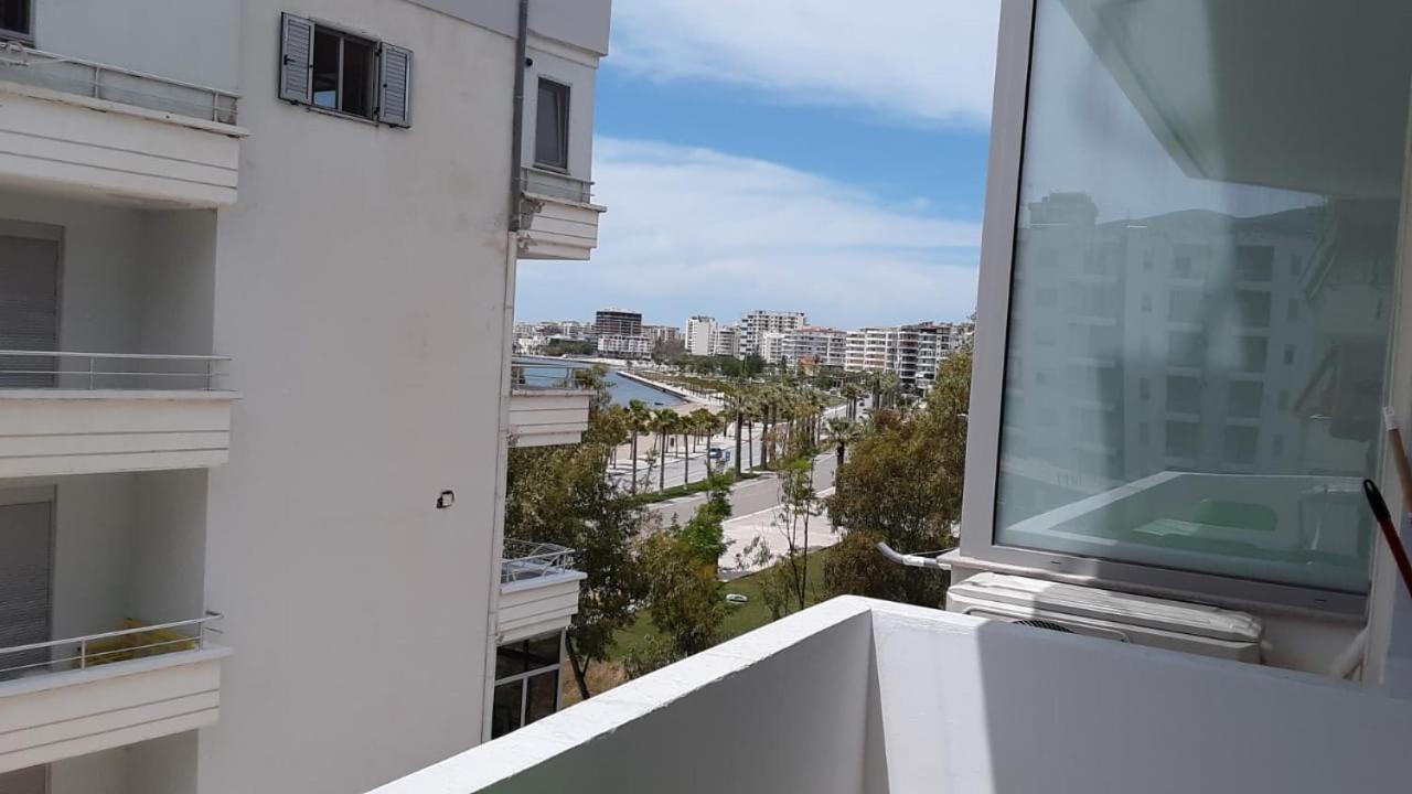 Lungomare Apartament Sea View Влёра Экстерьер фото