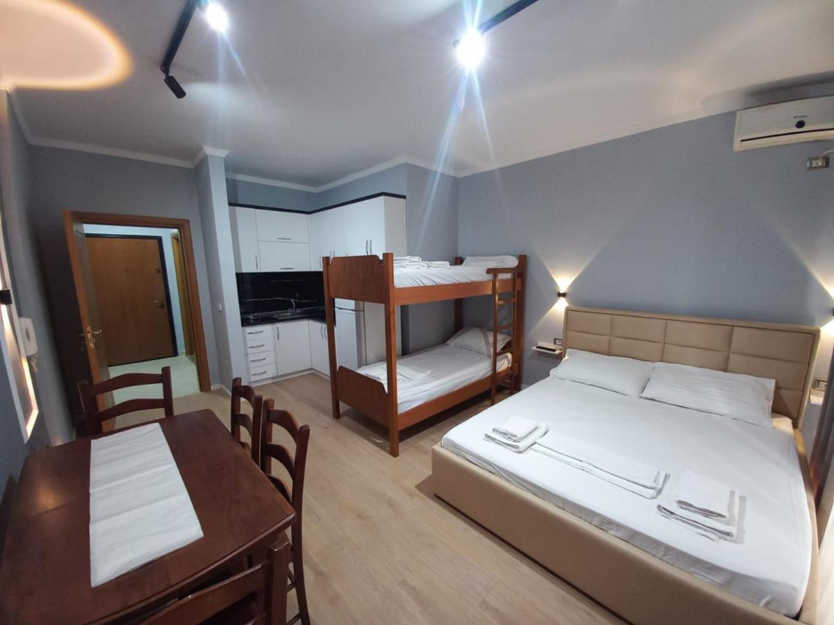 Lungomare Apartament Sea View Влёра Экстерьер фото