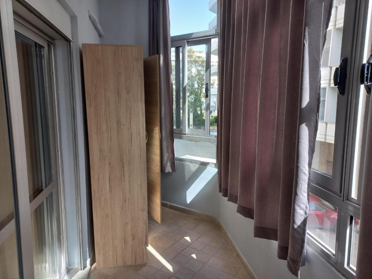 Lungomare Apartament Sea View Влёра Экстерьер фото
