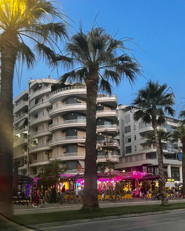 Lungomare Apartament Sea View Влёра Экстерьер фото