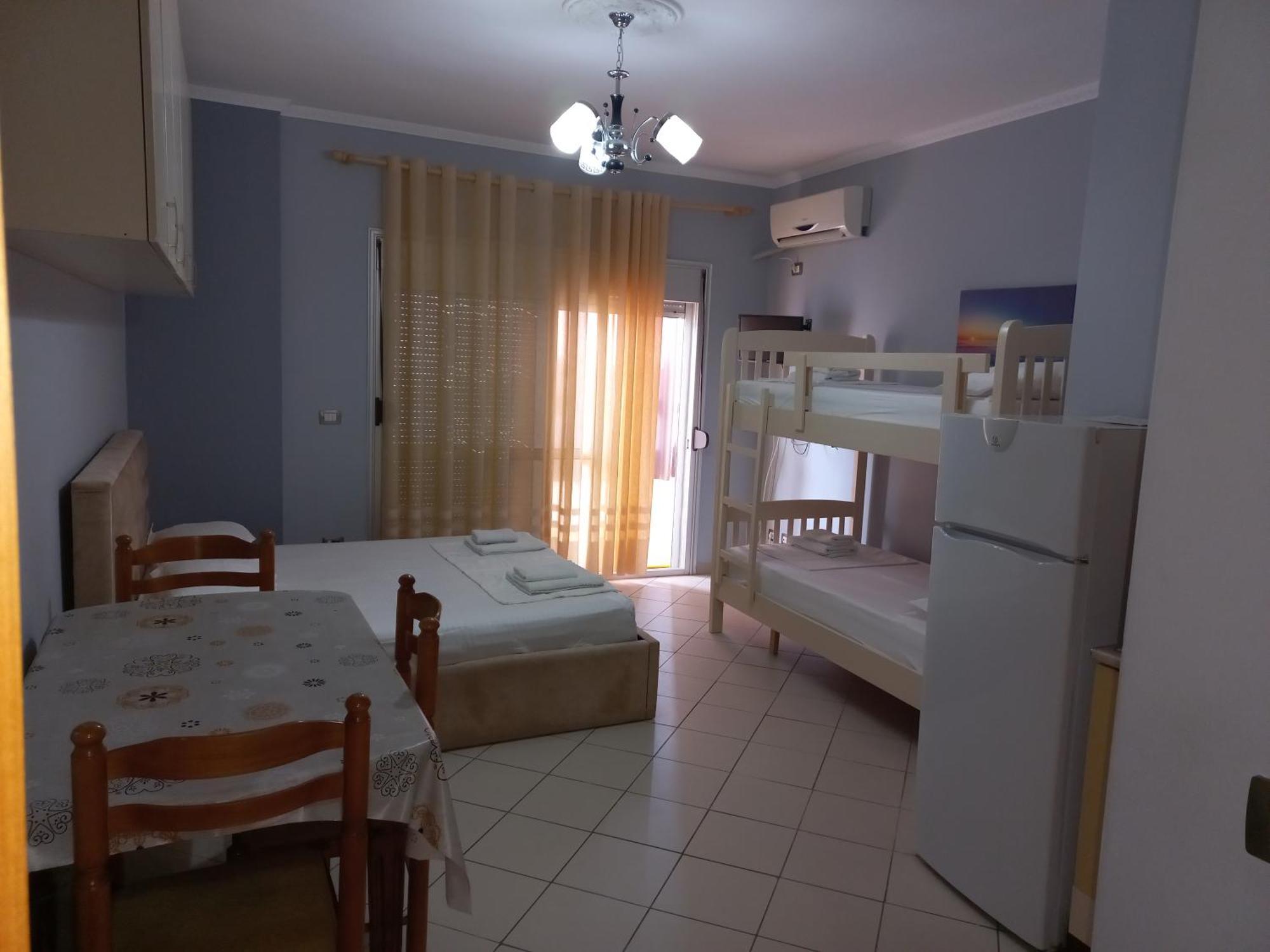 Lungomare Apartament Sea View Влёра Номер фото